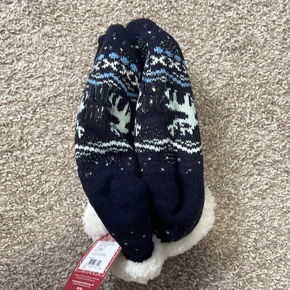 NWT Muk Luks - Picture 3 of 4